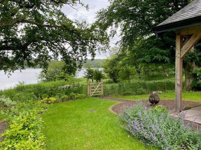 Waters Edge, Talkin Tarn, Nr Brampton Villa Brampton  Bagian luar foto